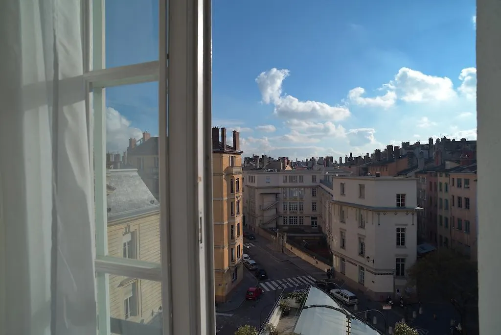 College Hotel Lyon 4*,