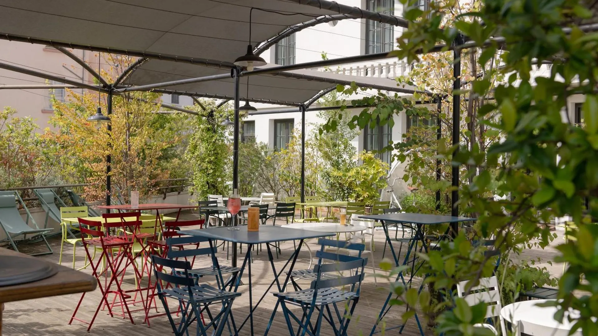 College Hotel Lyon 4*,  France