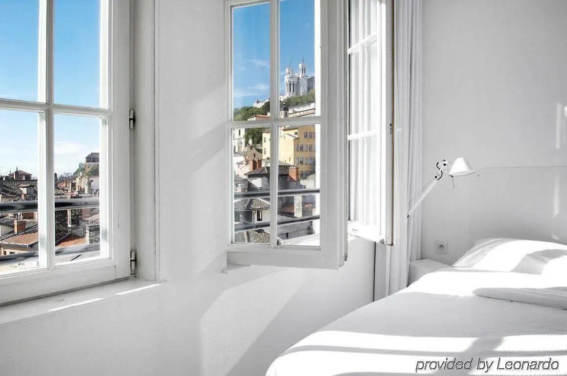 College Hotel Lyon 4*,  France