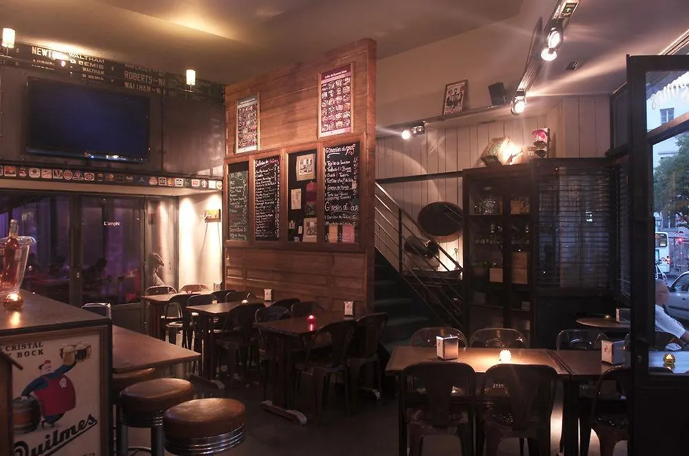 ****  College Hotel Lyon Francie